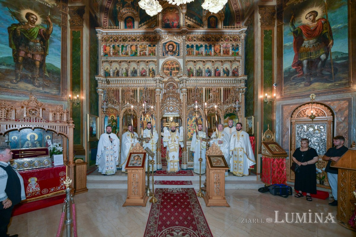 Binecuvântare arhierească pentru credincioşii Parohiei Zlătari din Capitală 306741