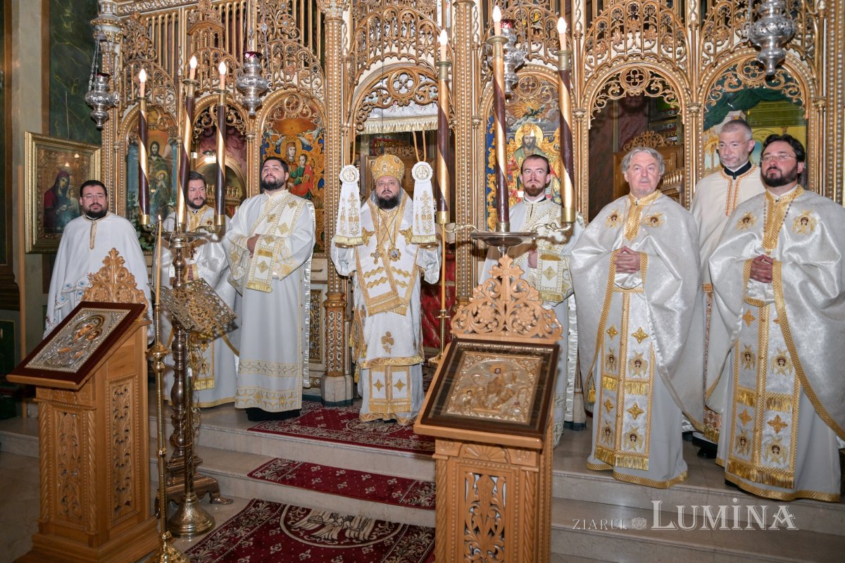 Binecuvântare arhierească pentru credincioşii Parohiei Zlătari din Capitală 306742