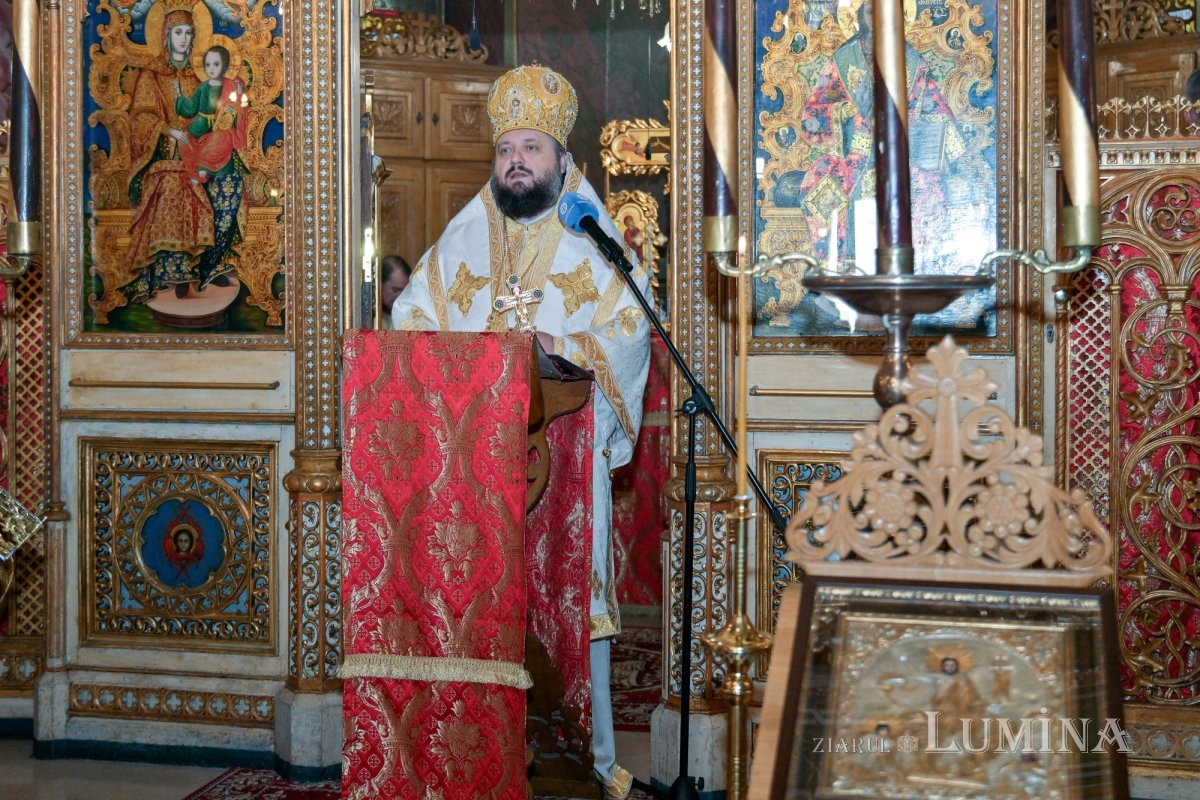 Binecuvântare arhierească pentru credincioşii Parohiei Zlătari din Capitală 306747