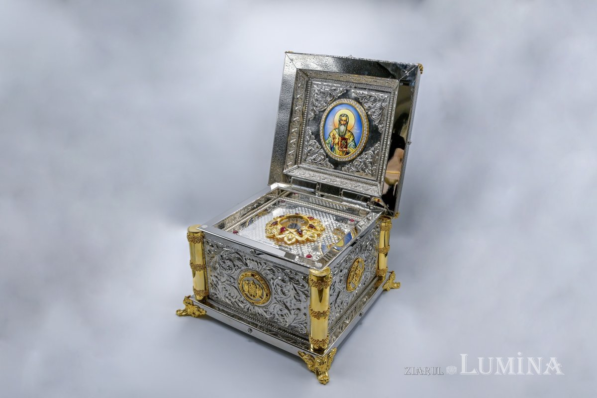 Binecuvântare arhierească pentru credincioşii Parohiei Zlătari din Capitală 306754