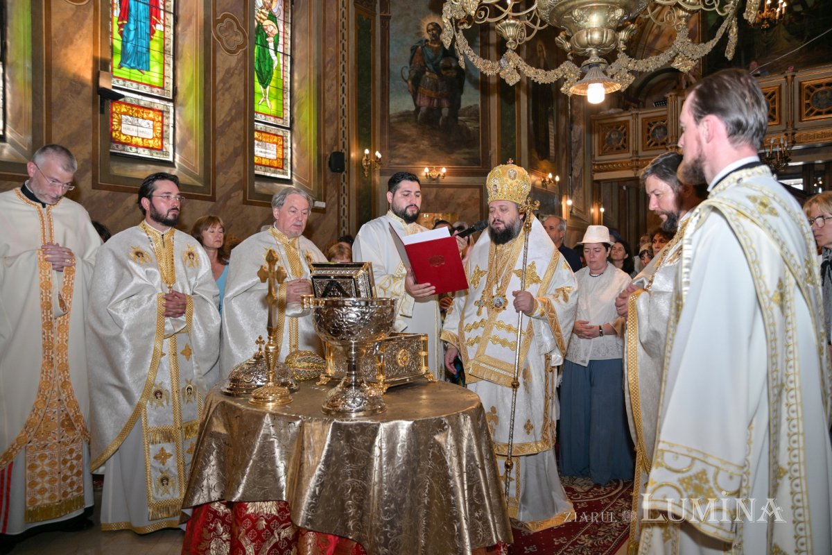 Binecuvântare arhierească pentru credincioşii Parohiei Zlătari din Capitală 306762