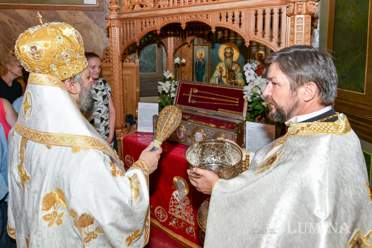 Binecuvântare arhierească pentru credincioşii Parohiei Zlătari din Capitală 306763