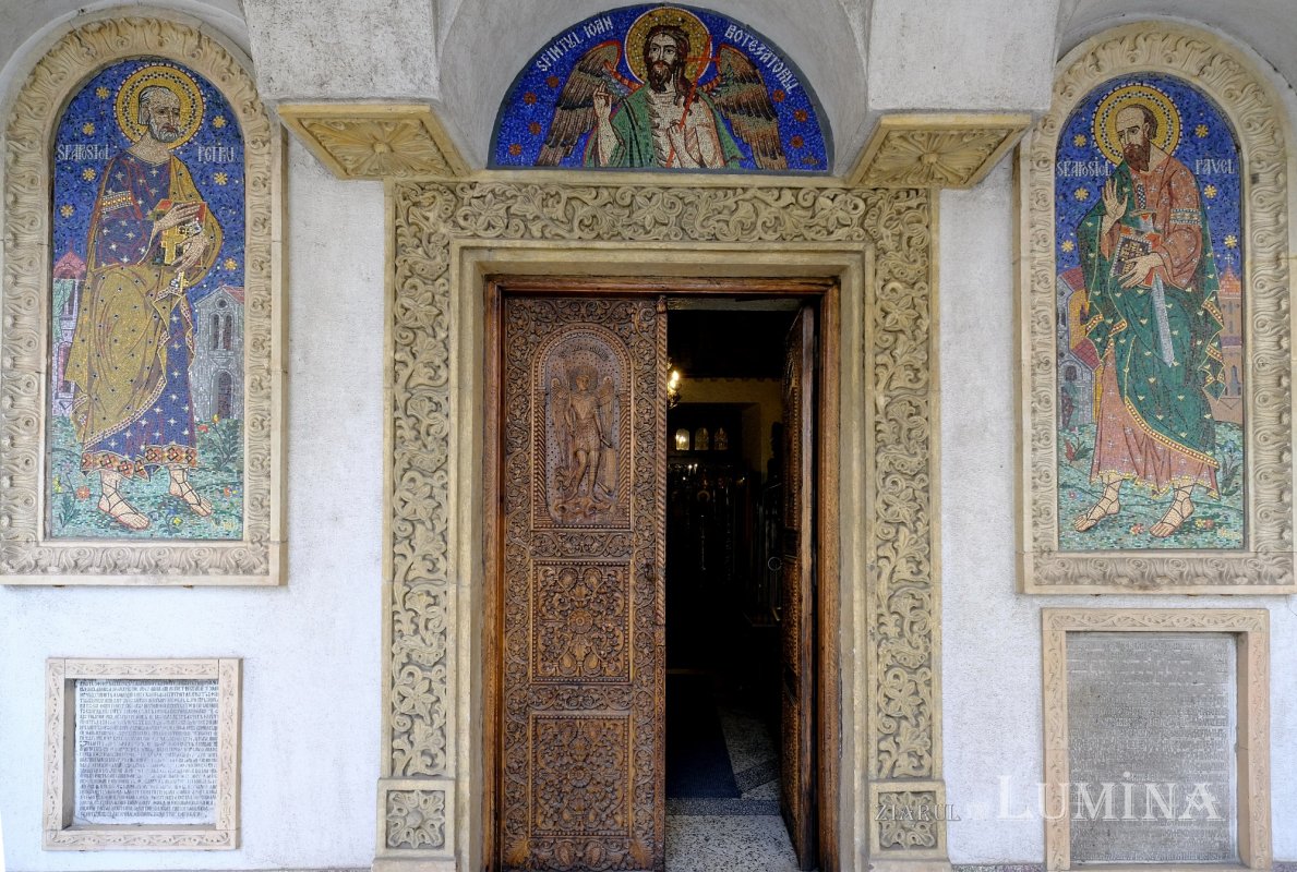 Biserica „Sfântul Ioan”-Piață, mutată 23 de metri din calea comuniștilor 306982