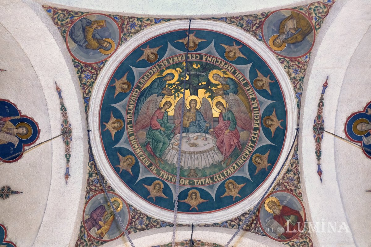 Biserica „Sfântul Ioan”-Piață, mutată 23 de metri din calea comuniștilor 306986