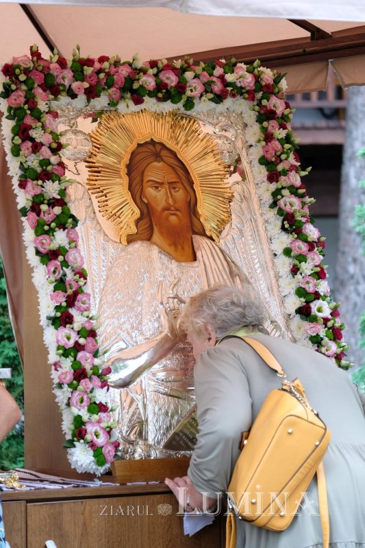 Rugăciune către Înaintemergătorul Domnului la Mănăstirea Plumbuita 307072