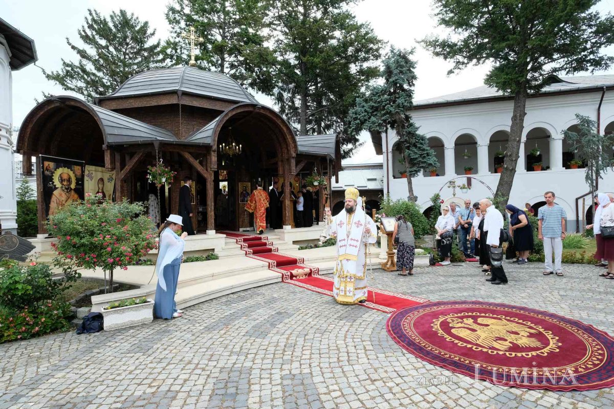 Rugăciune către Înaintemergătorul Domnului la Mănăstirea Plumbuita 307087