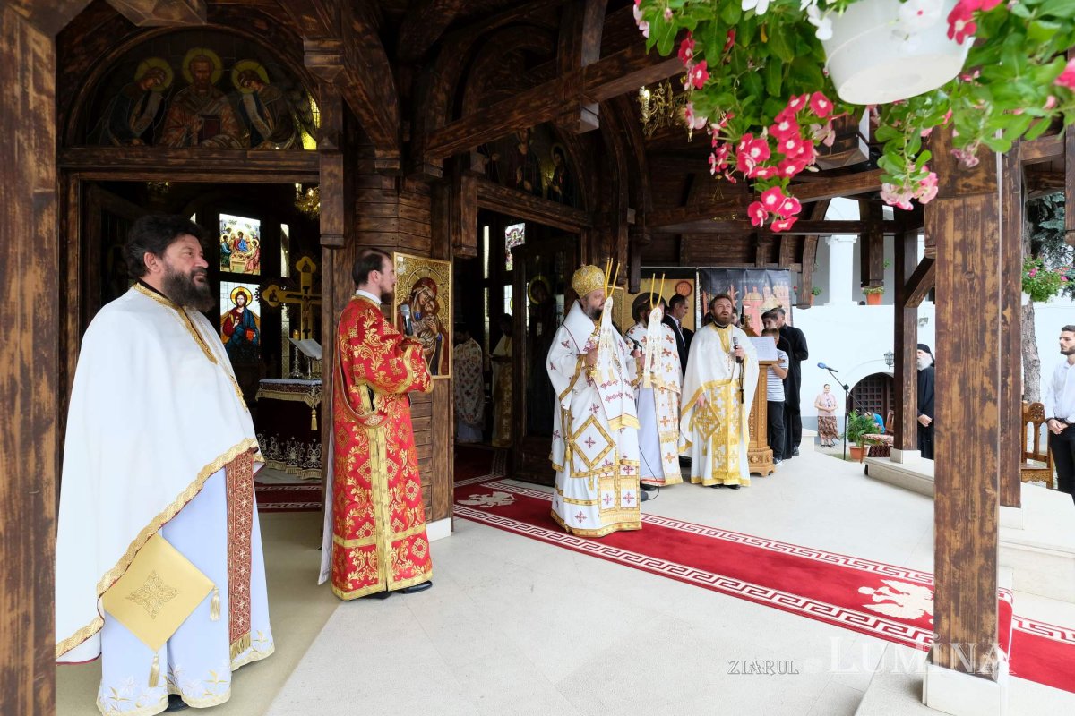 Rugăciune către Înaintemergătorul Domnului la Mănăstirea Plumbuita 307089