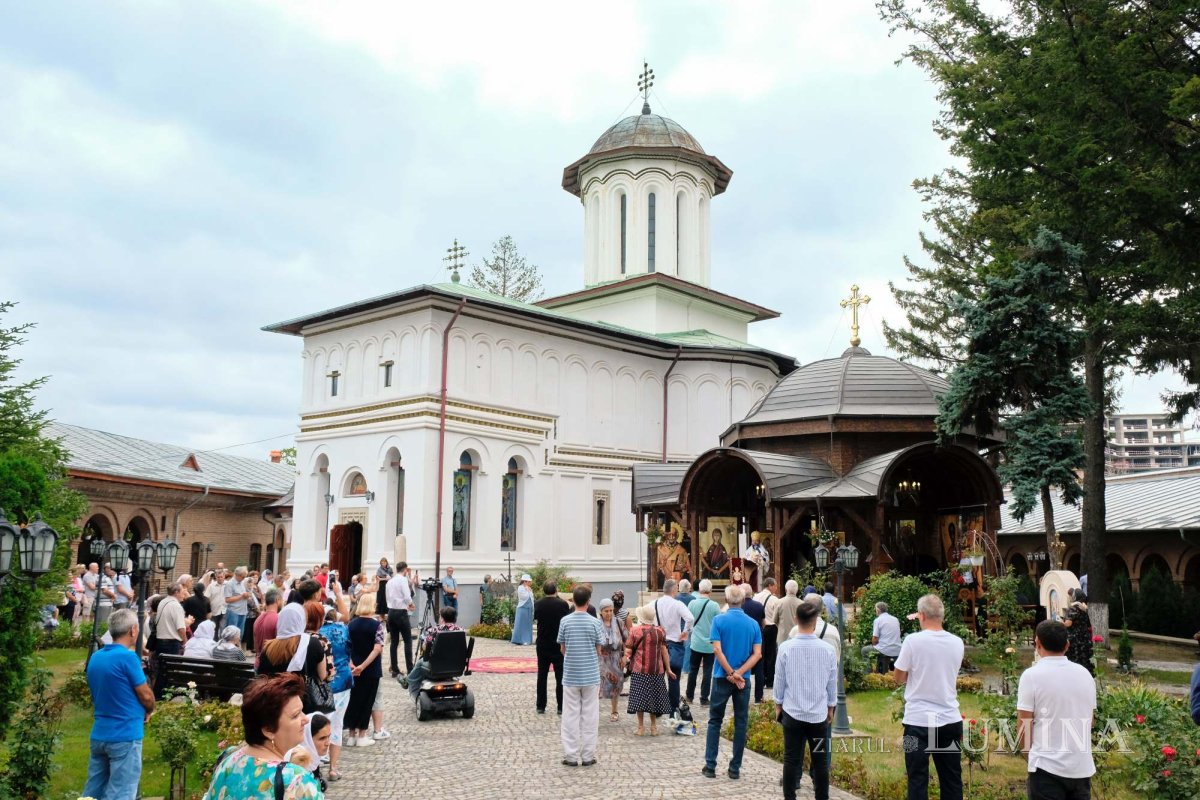 Rugăciune către Înaintemergătorul Domnului la Mănăstirea Plumbuita 307097