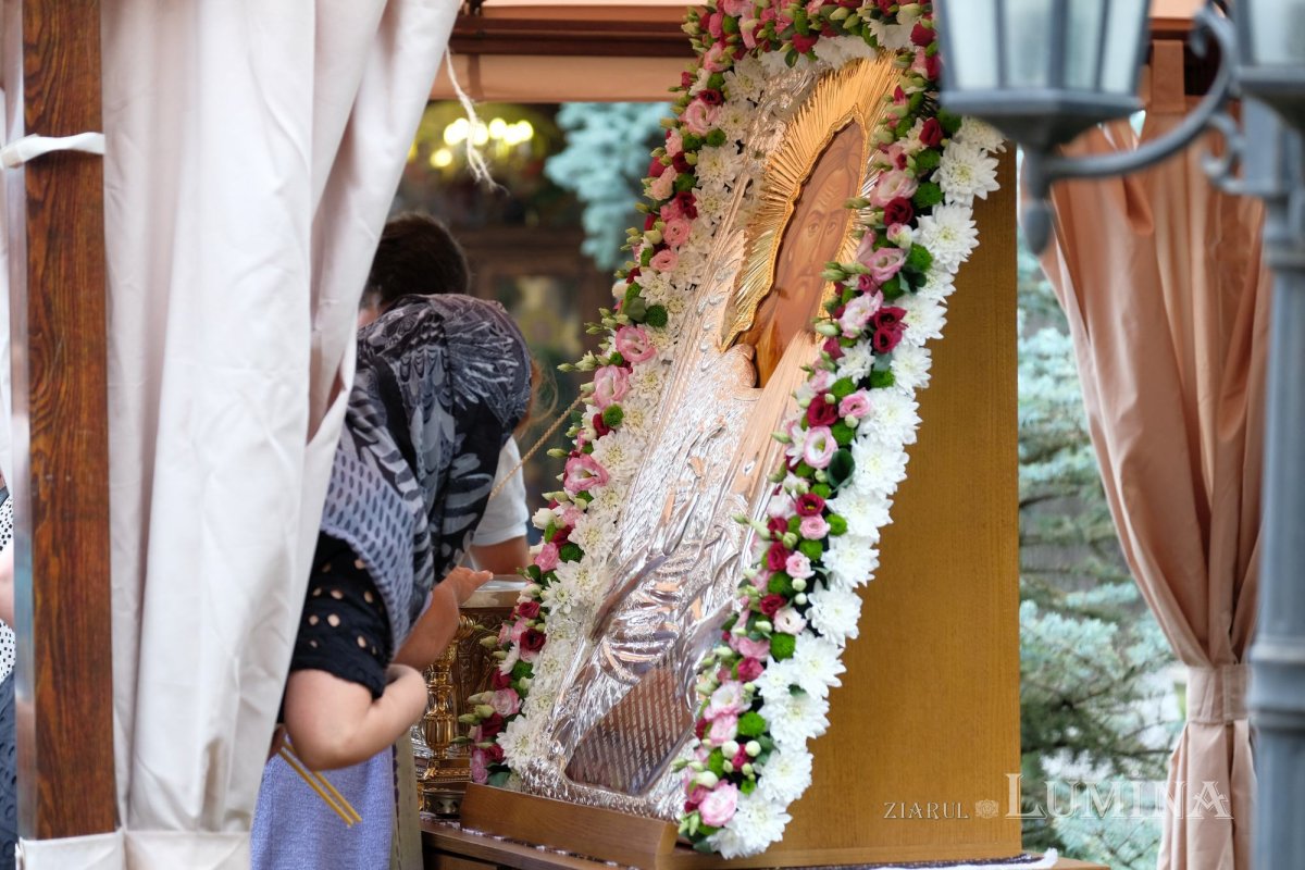 Rugăciune către Înaintemergătorul Domnului la Mănăstirea Plumbuita 307099