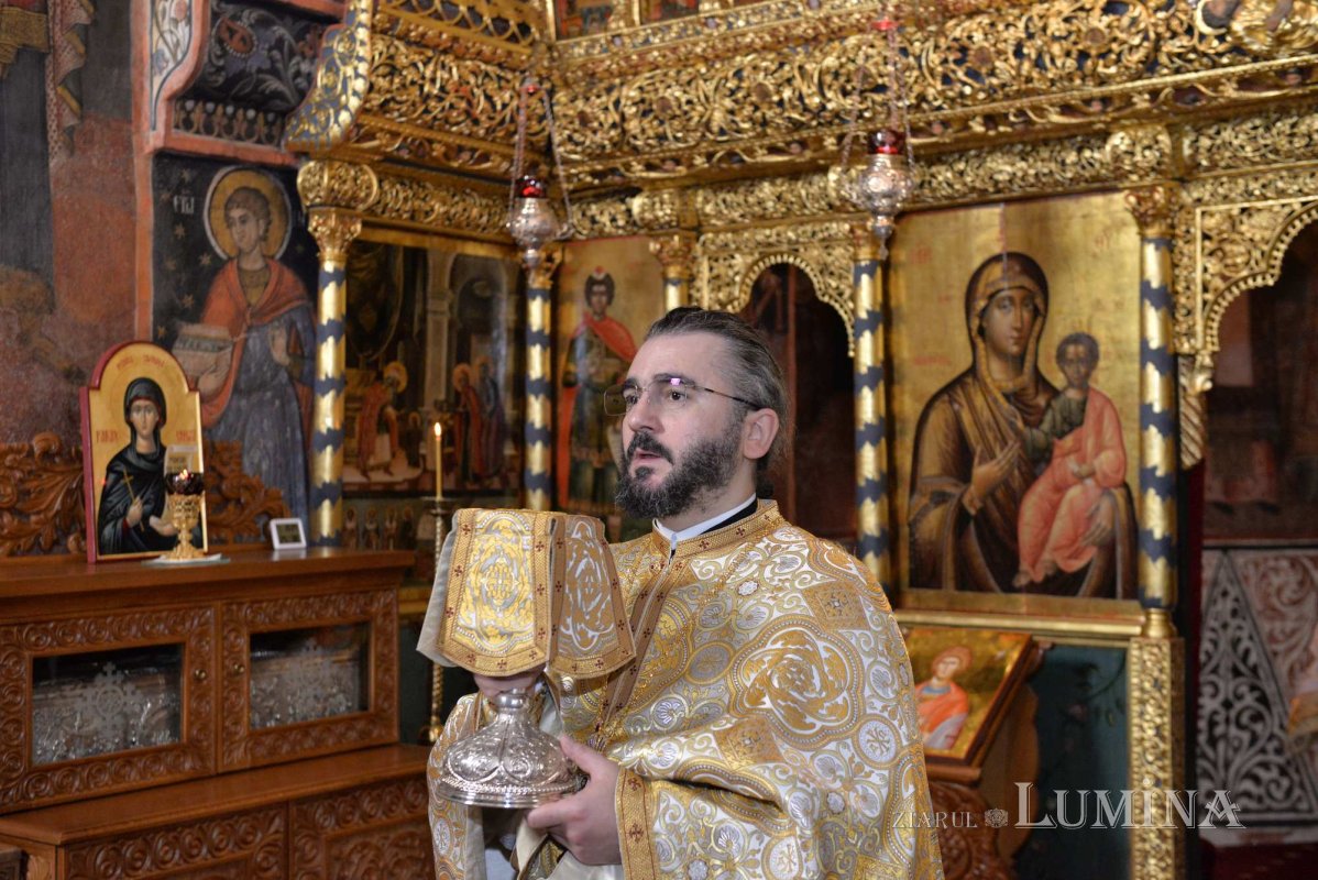 „Sfântul Ioan Botezătorul, dascăl al rugăciunii, postului și milosteniei” 307053