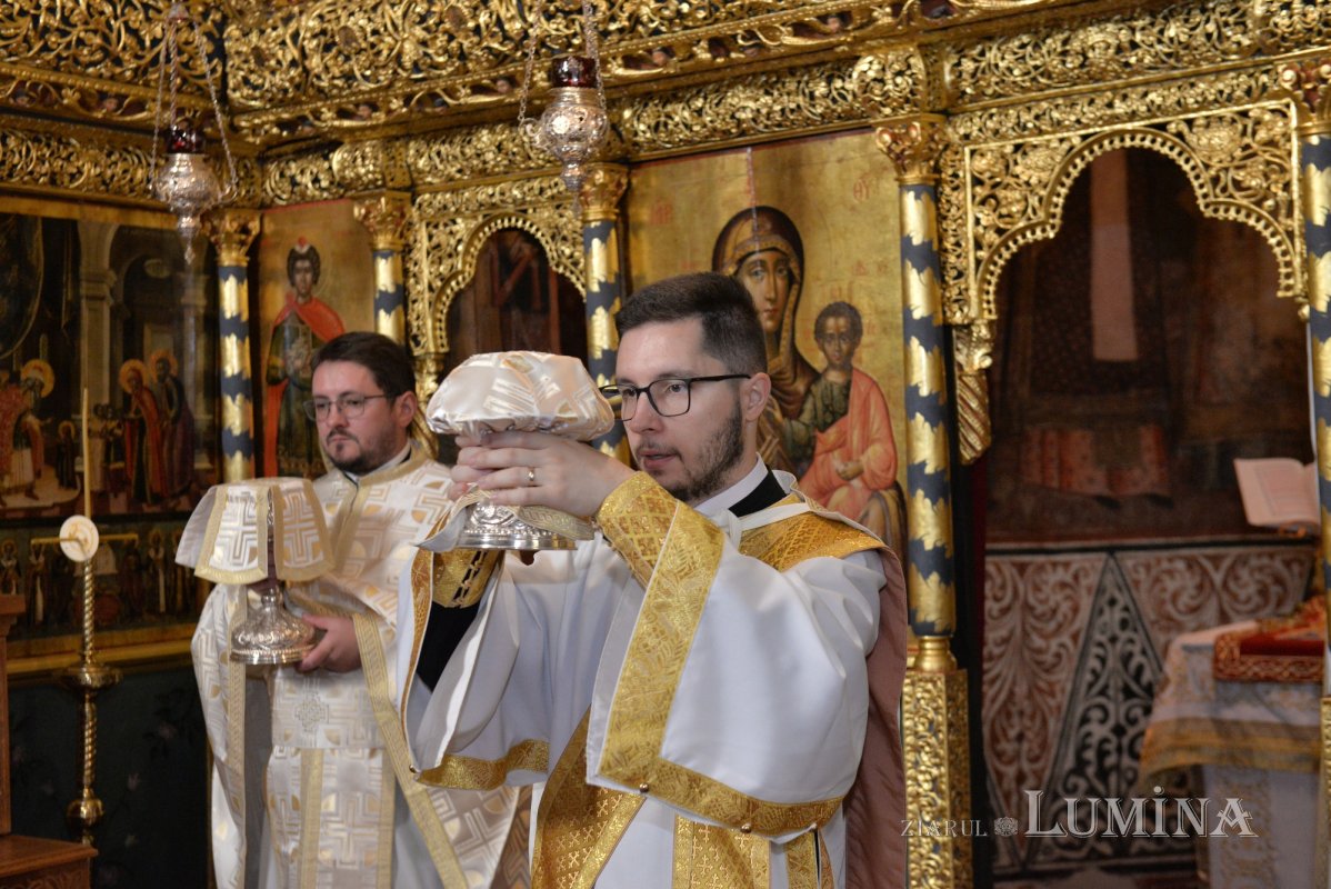 „Duhurile necurate se tem de prezența Duhului Sfânt în omul rugător și postitor” 307239