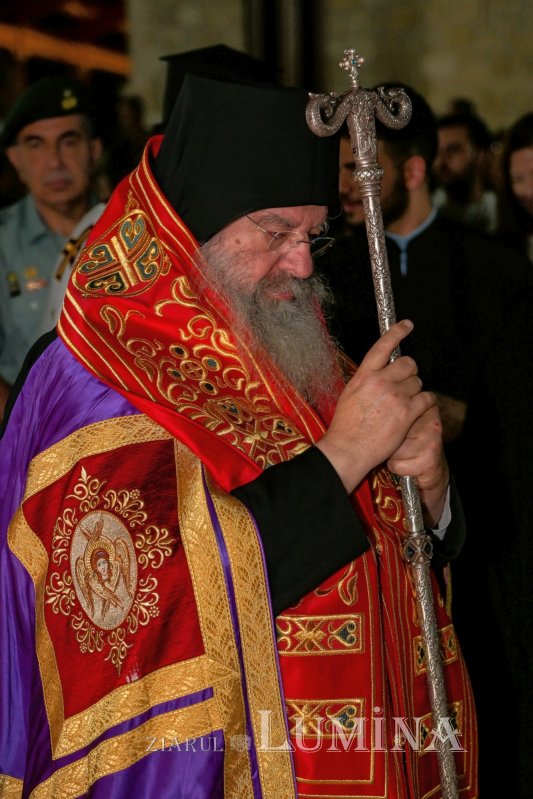 Moaştele Sfântului Ciprian de la Biserica Zlătari din Bucureşti, întâmpinate în Cipru de Mitropolitul Athanasios de Limassol 307276