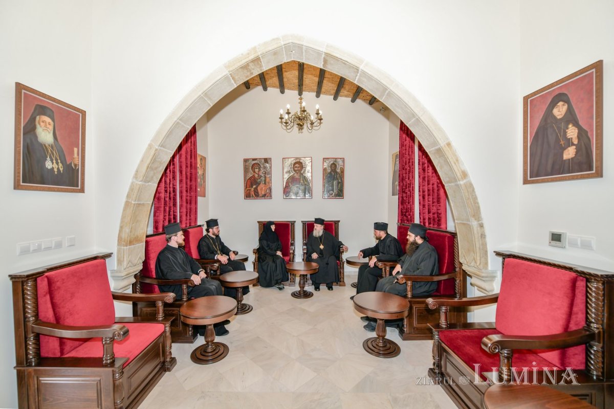 Primirea delegaţiei Patriarhiei Române la Reprezentanţa Patriarhiei Ierusalimului în Cipru 307434