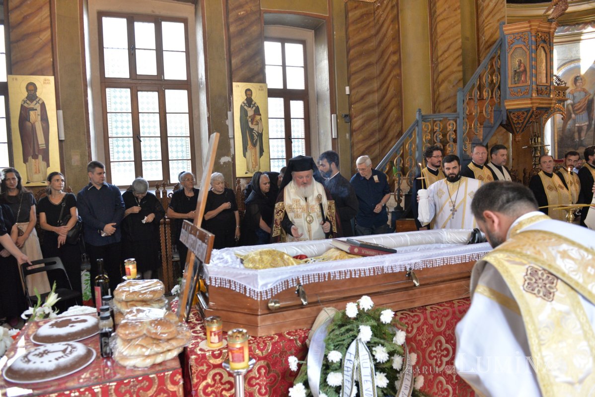 Prohodirea părintelui profesor Constantin Cornițescu 307654