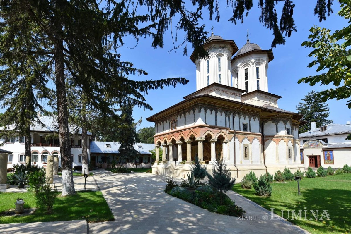 Sclipirile Luminii: Mănăstirea „Sf. Nicolae”-Sitaru 307775
