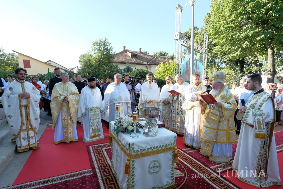 Veșmânt de har pentru biserica Sfântului Gheorghe din cartierul bucureștean Andronache 307990