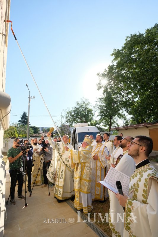 Veșmânt de har pentru biserica Sfântului Gheorghe din cartierul bucureștean Andronache 307992