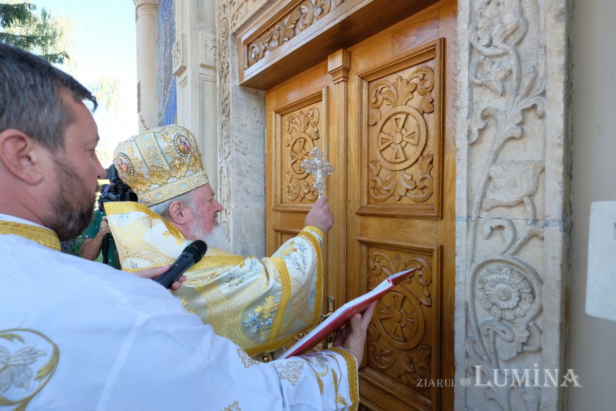 Veșmânt de har pentru biserica Sfântului Gheorghe din cartierul bucureștean Andronache 307994