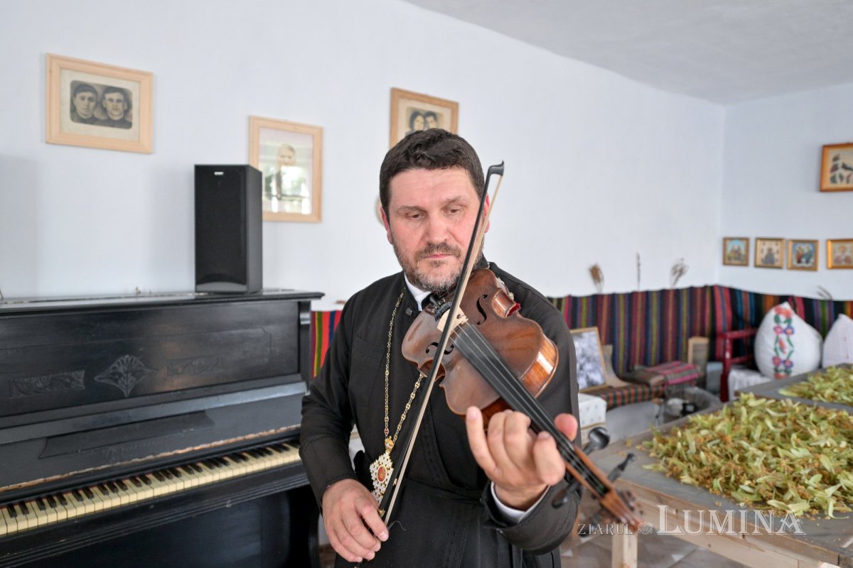 Biserica din Costuleni, laborator spiritual și cultural pentru elevi 308359