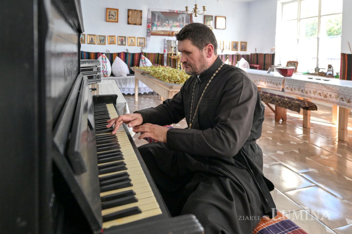 Biserica din Costuleni, laborator spiritual și cultural pentru elevi 308361