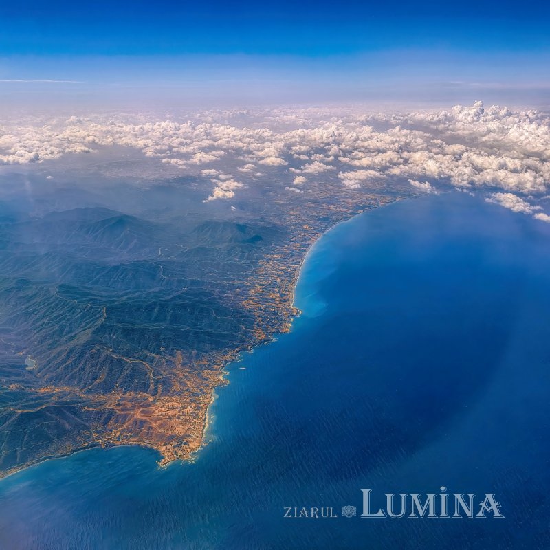 Sclipirile Luminii: Pelerinaj în Cipru 308384