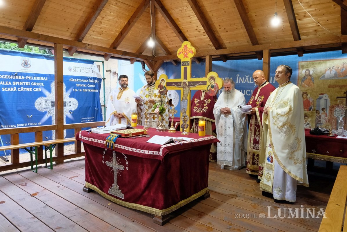 Zile de sărbătoare la Parohia „Sfântul Vasile cel Mare”-Victoria din București 308525