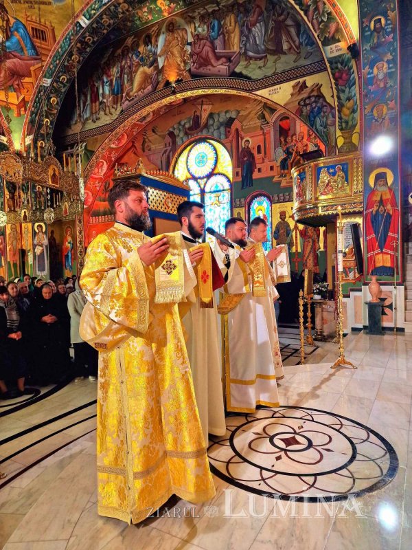 Slujire arhierească la mănăstirea teleormăneană Pantocrator 308746