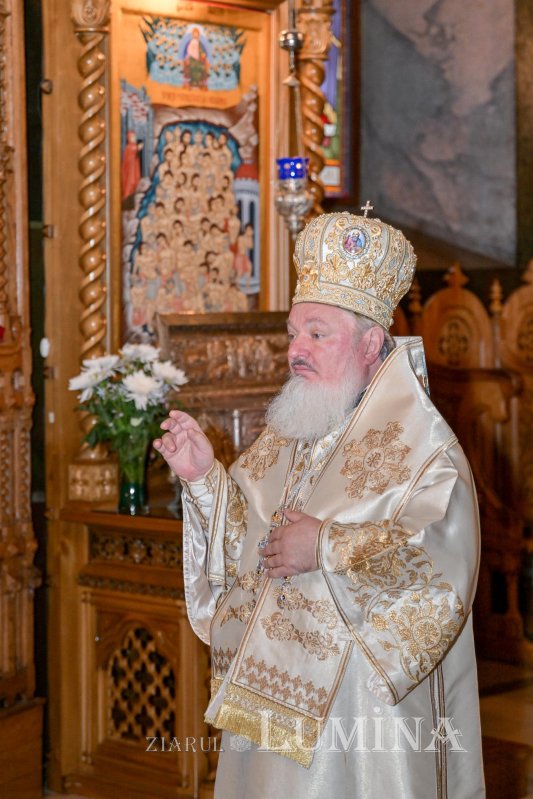 Un ostenitor de la TRINITAS TV a primit darul preoției 308858