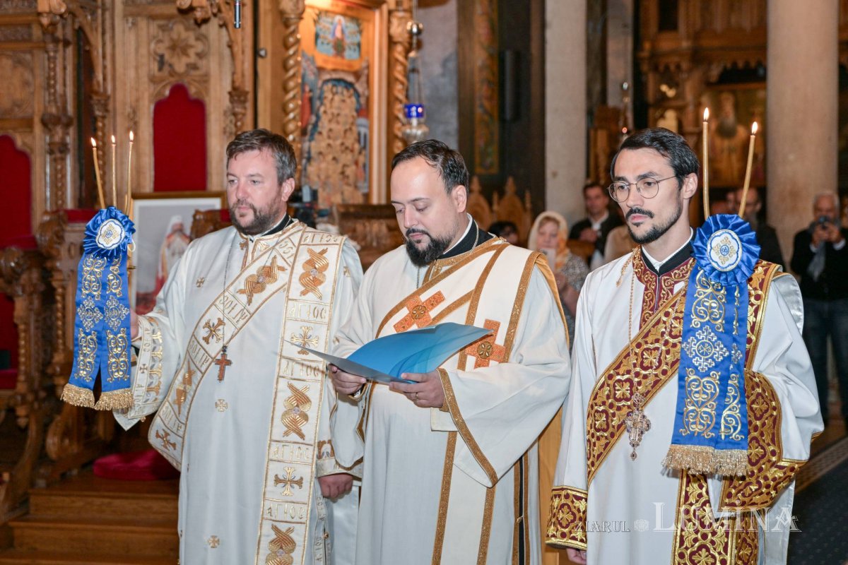 Un ostenitor de la TRINITAS TV a primit darul preoției 308871