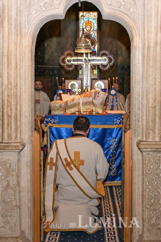 Un ostenitor de la TRINITAS TV a primit darul preoției 308878