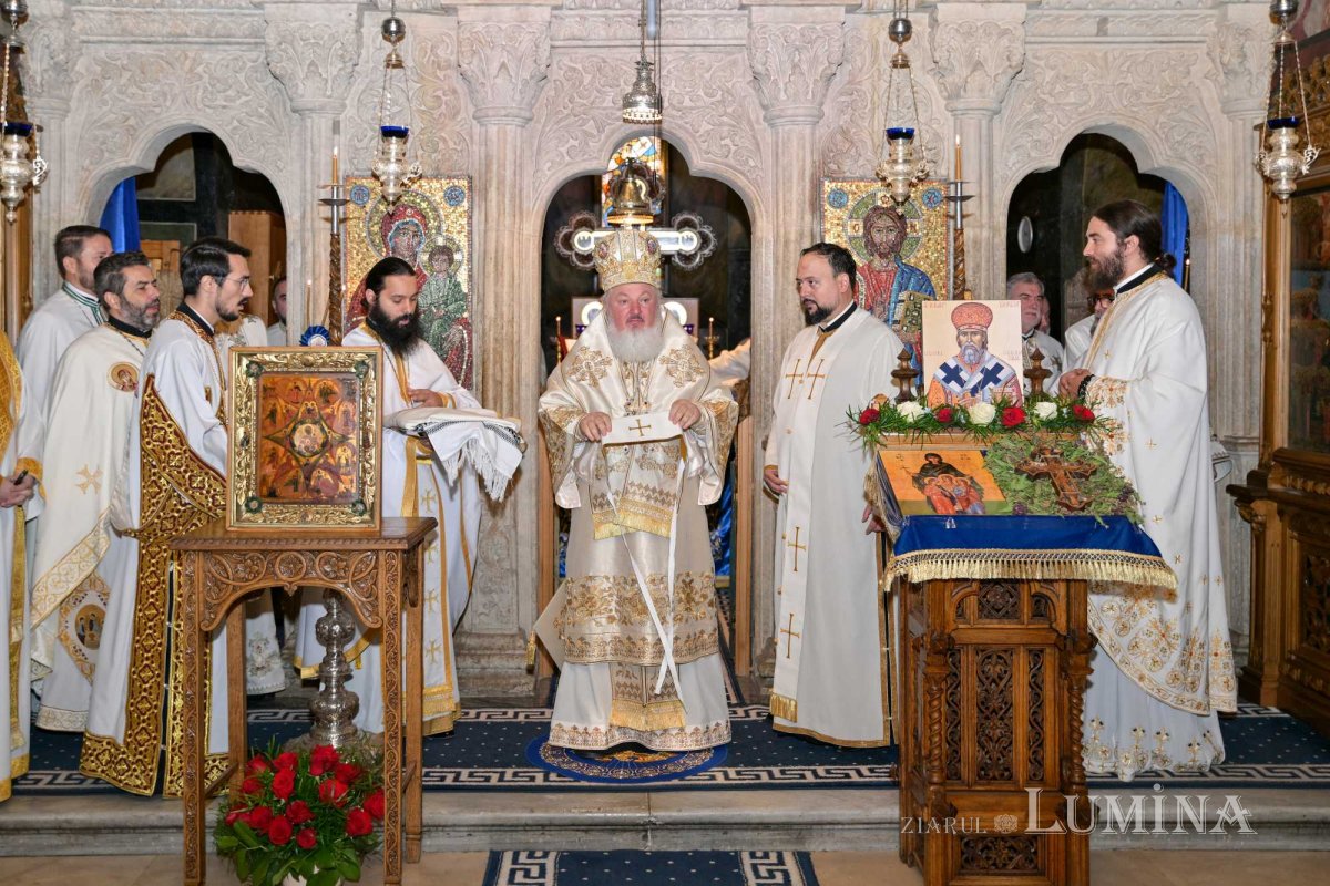 Un ostenitor de la TRINITAS TV a primit darul preoției 308882