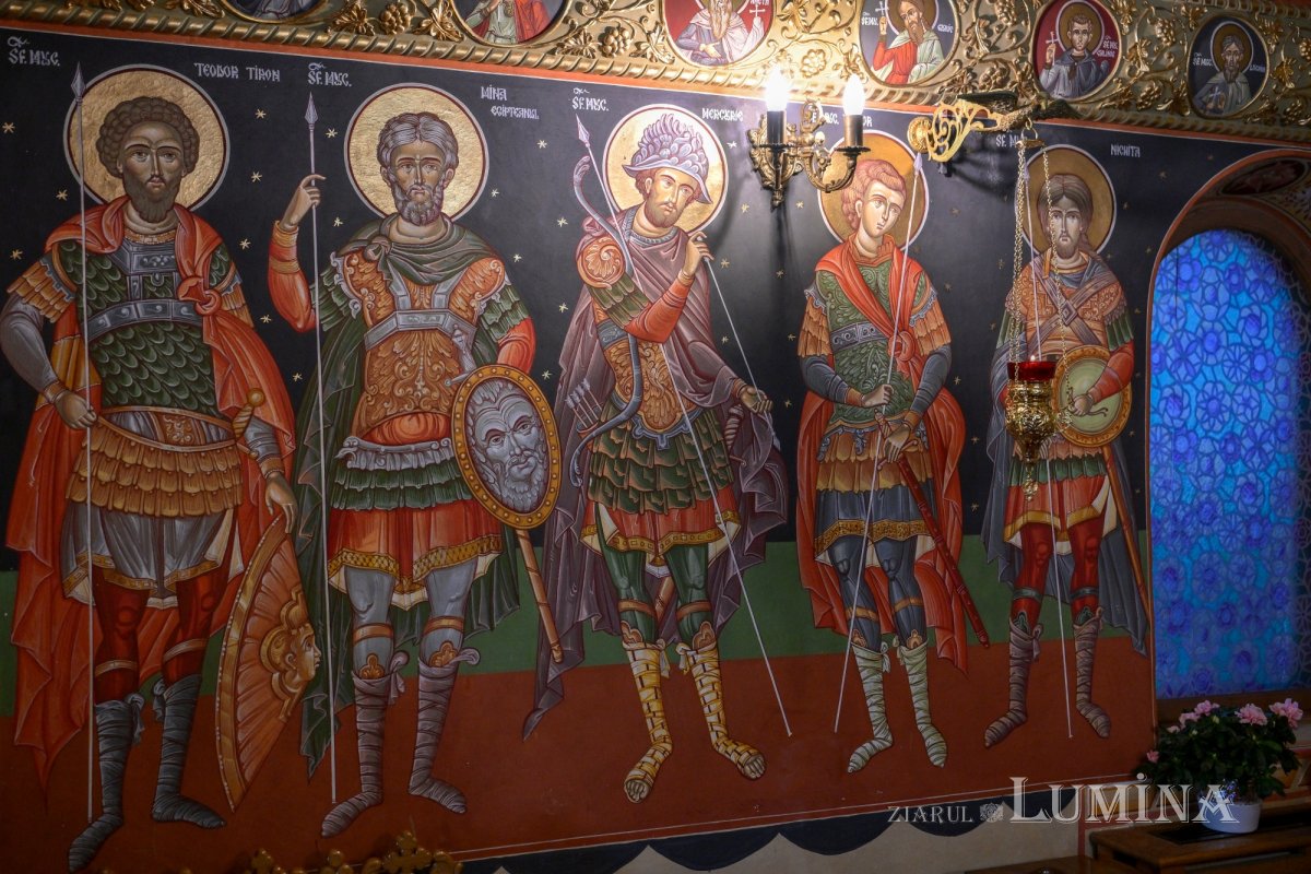 Moaştele Sfântului Mucenic Ciprian întâmpinate la Mănăstirea „Sfânta Treime” din Drăgăneşti Vlaşca 309241