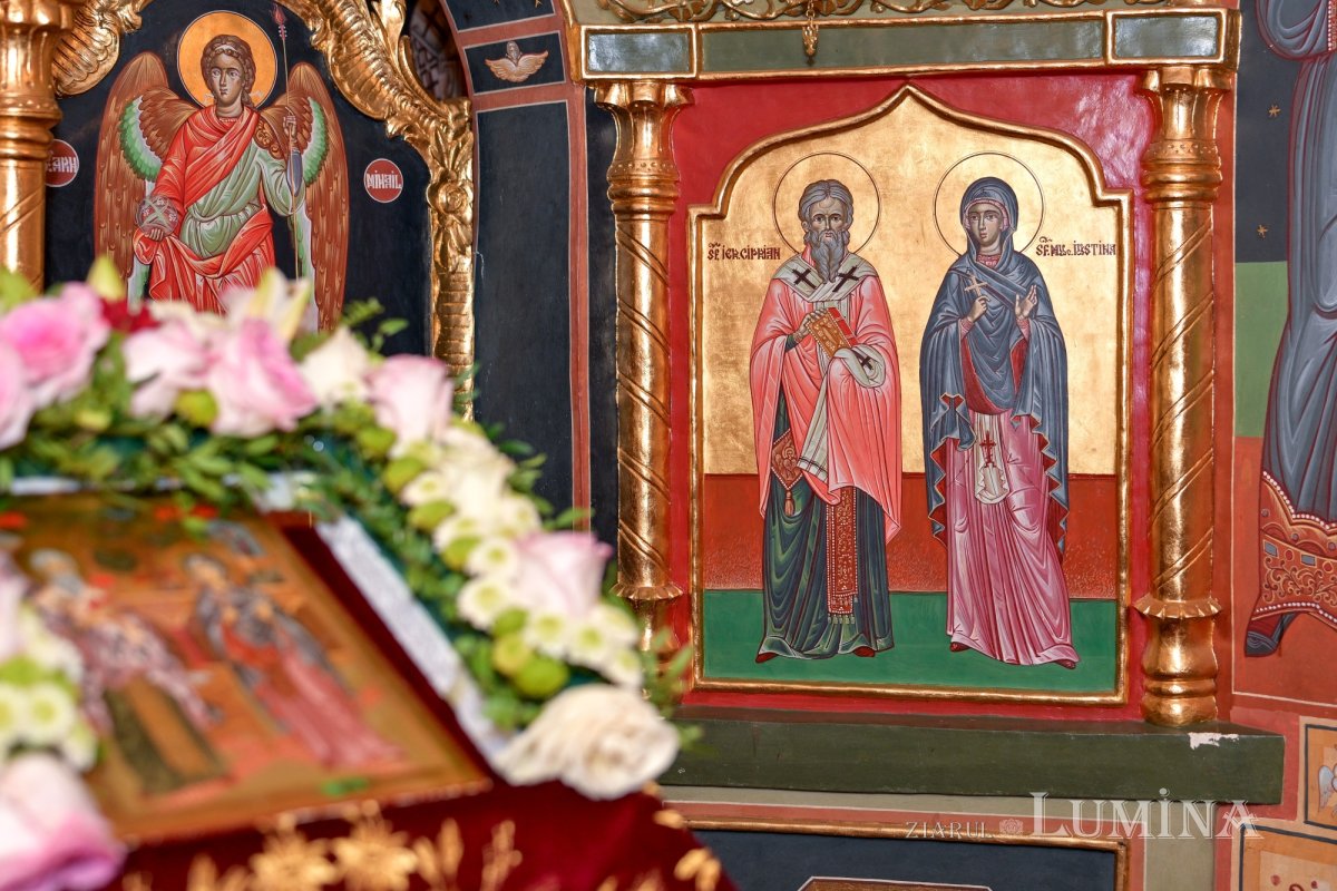 Moaştele Sfântului Mucenic Ciprian întâmpinate la Mănăstirea „Sfânta Treime” din Drăgăneşti Vlaşca 309283