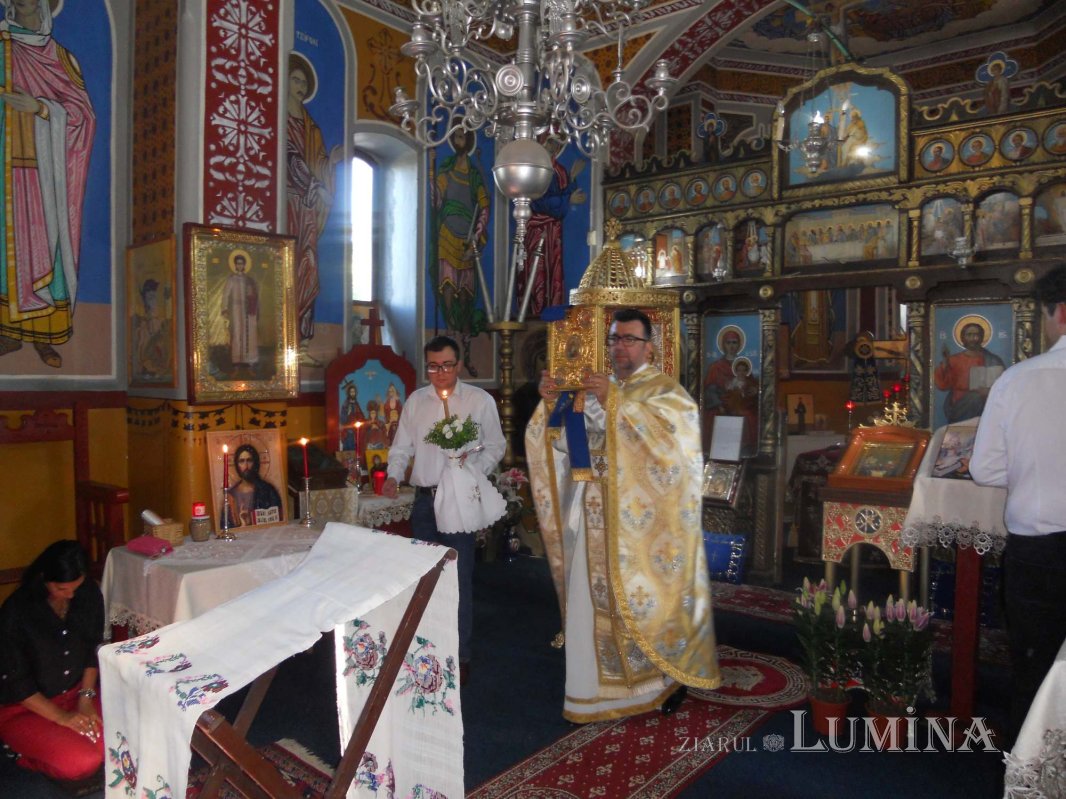 Biserica din Livedea, ca o inimă vindecată după junghiere 308409