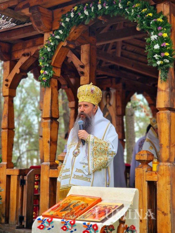 Sfințirea paraclisului Mănăstirii „Sfânta Treime” din Drăgănești‑Vlașca 309312