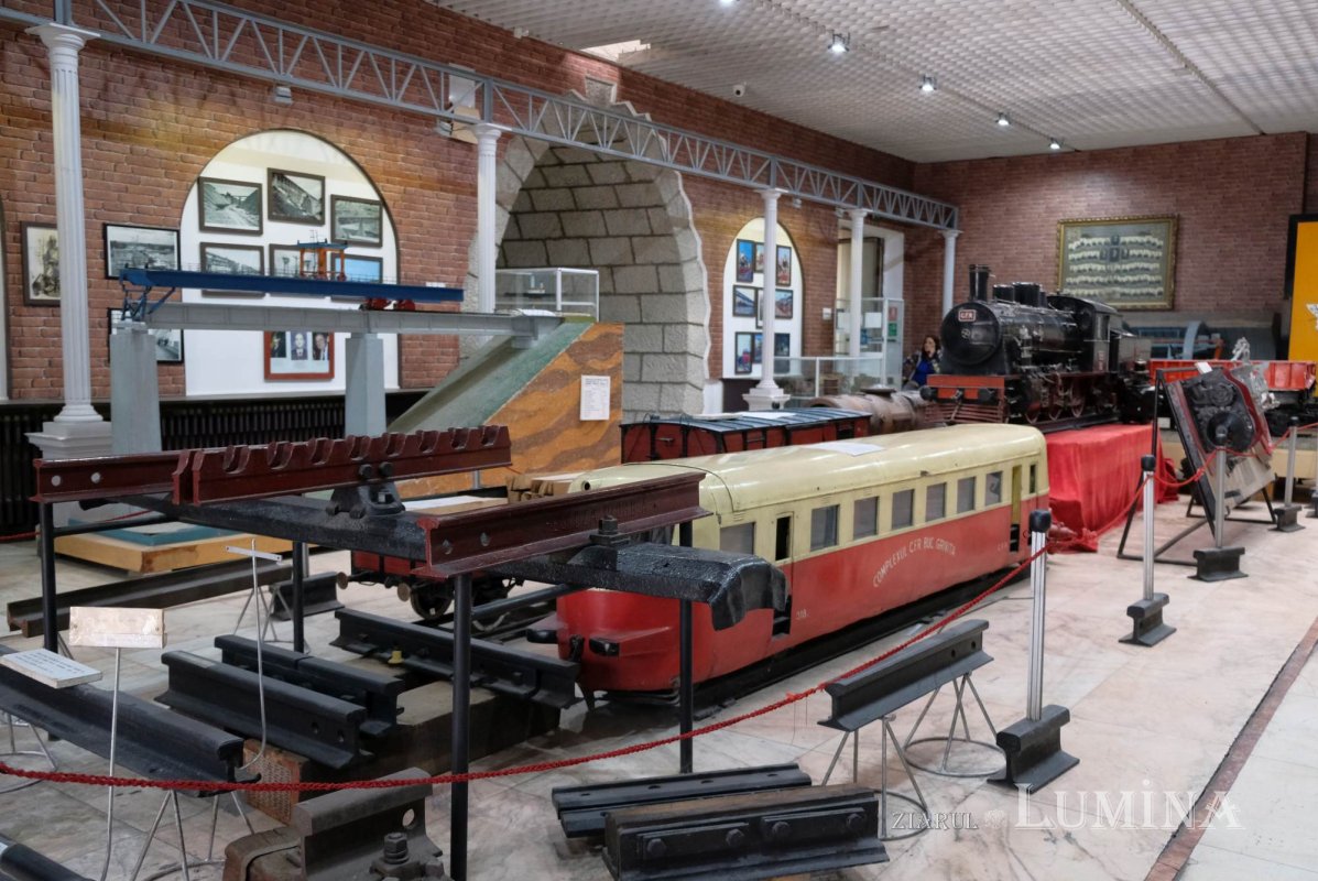 Glasul roților de tren 309545