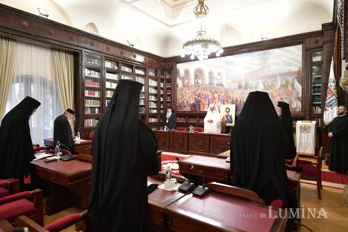 Întrunirea Sinodului Permanent al Bisericii Ortodoxe Române 309926