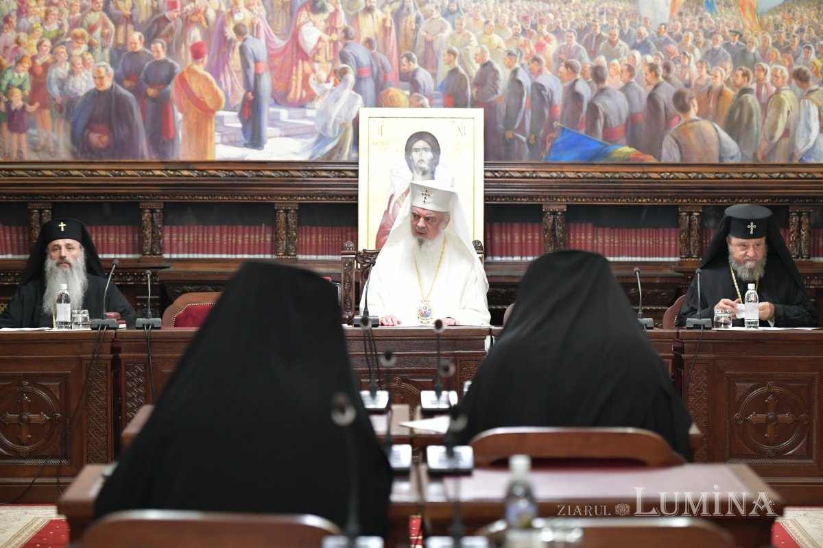 Întrunirea Sinodului Permanent al Bisericii Ortodoxe Române 309927