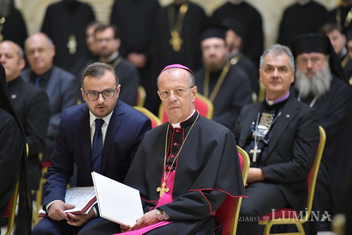 Moment festiv la aniversarea întronizării Patriarhului României 309961