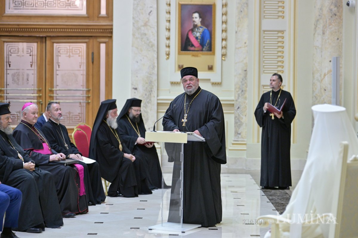 Moment festiv la aniversarea întronizării Patriarhului României 310002
