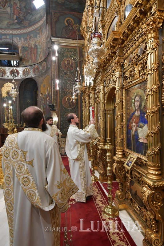 Rugăciune și recunoștință la ceas aniversar  309943