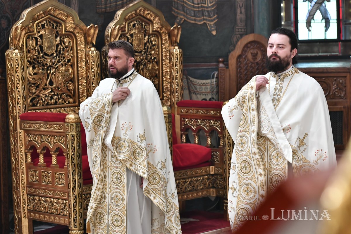 Rugăciune și recunoștință la ceas aniversar  309945