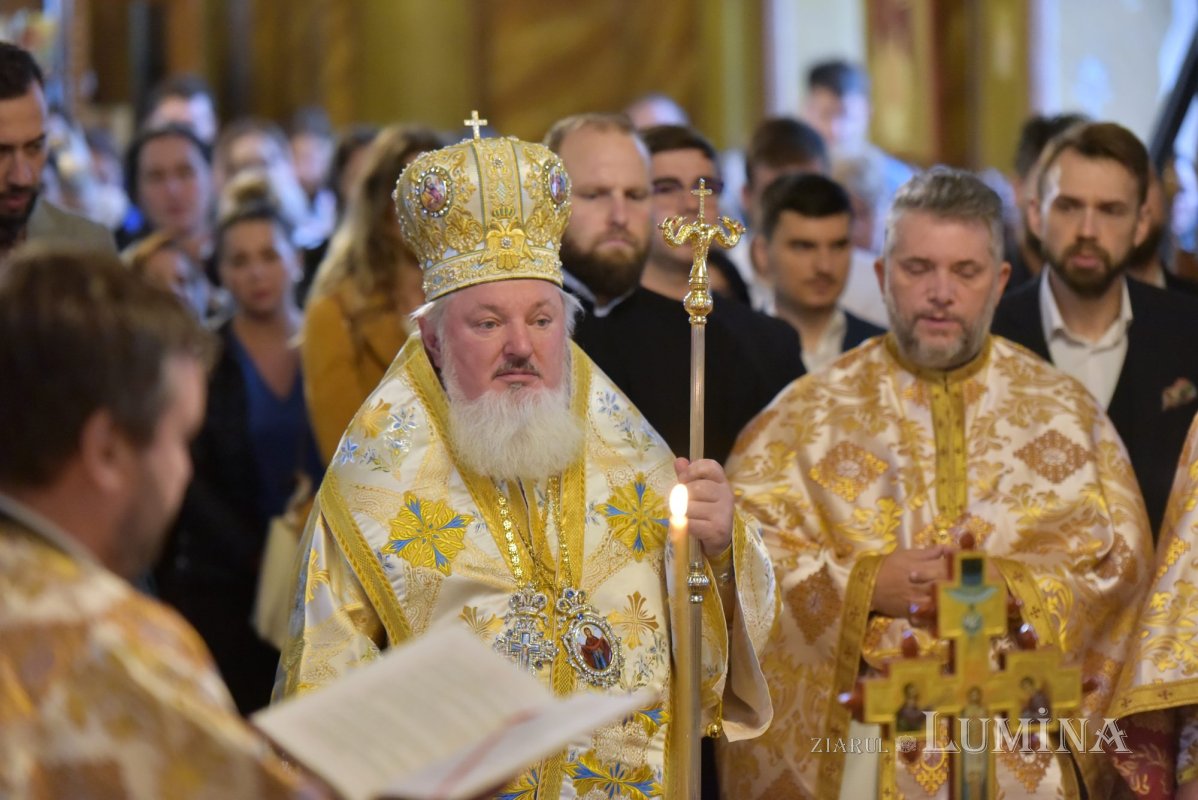 Deschiderea anului universitar la Facultatea de Teologie din București 310112
