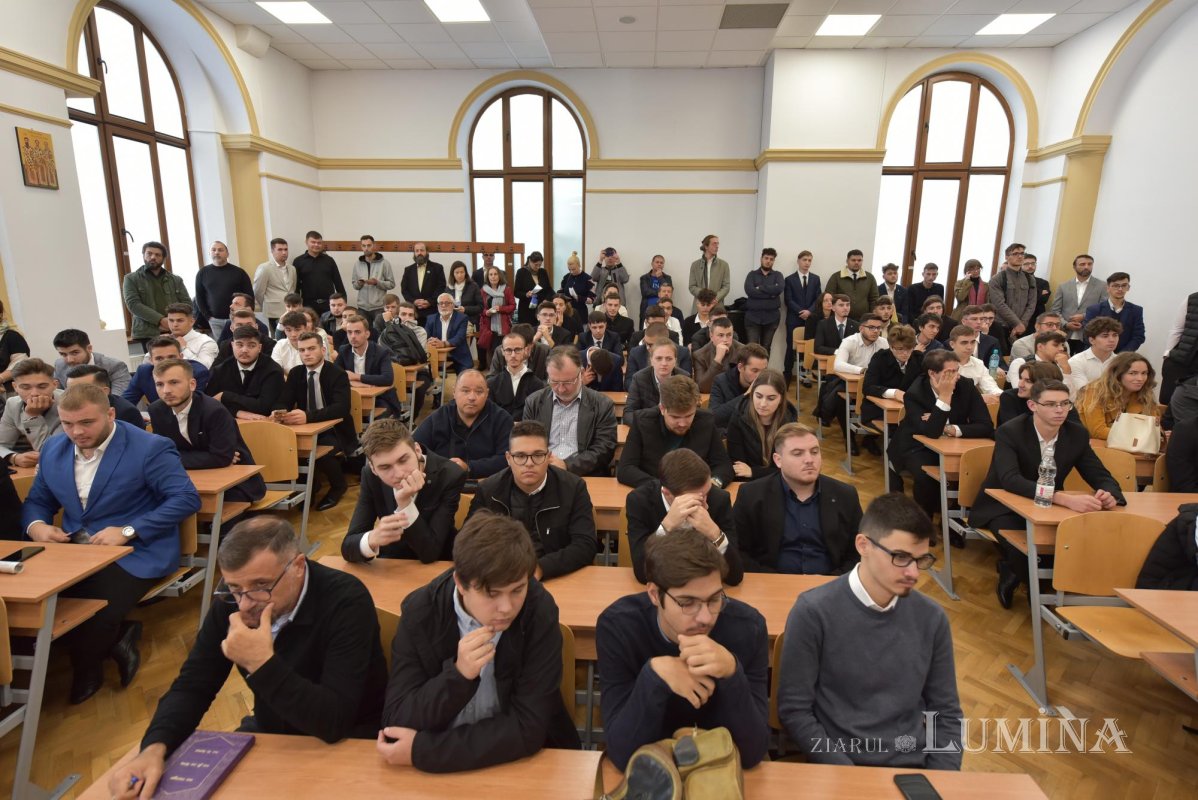 Deschiderea anului universitar la Facultatea de Teologie din București 310122