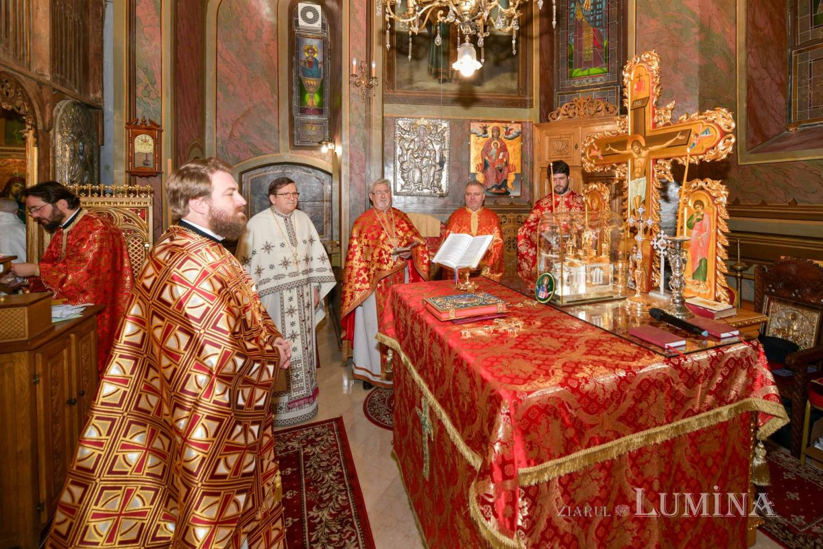 Zi de hram la Biserica Zlătari din București 310306