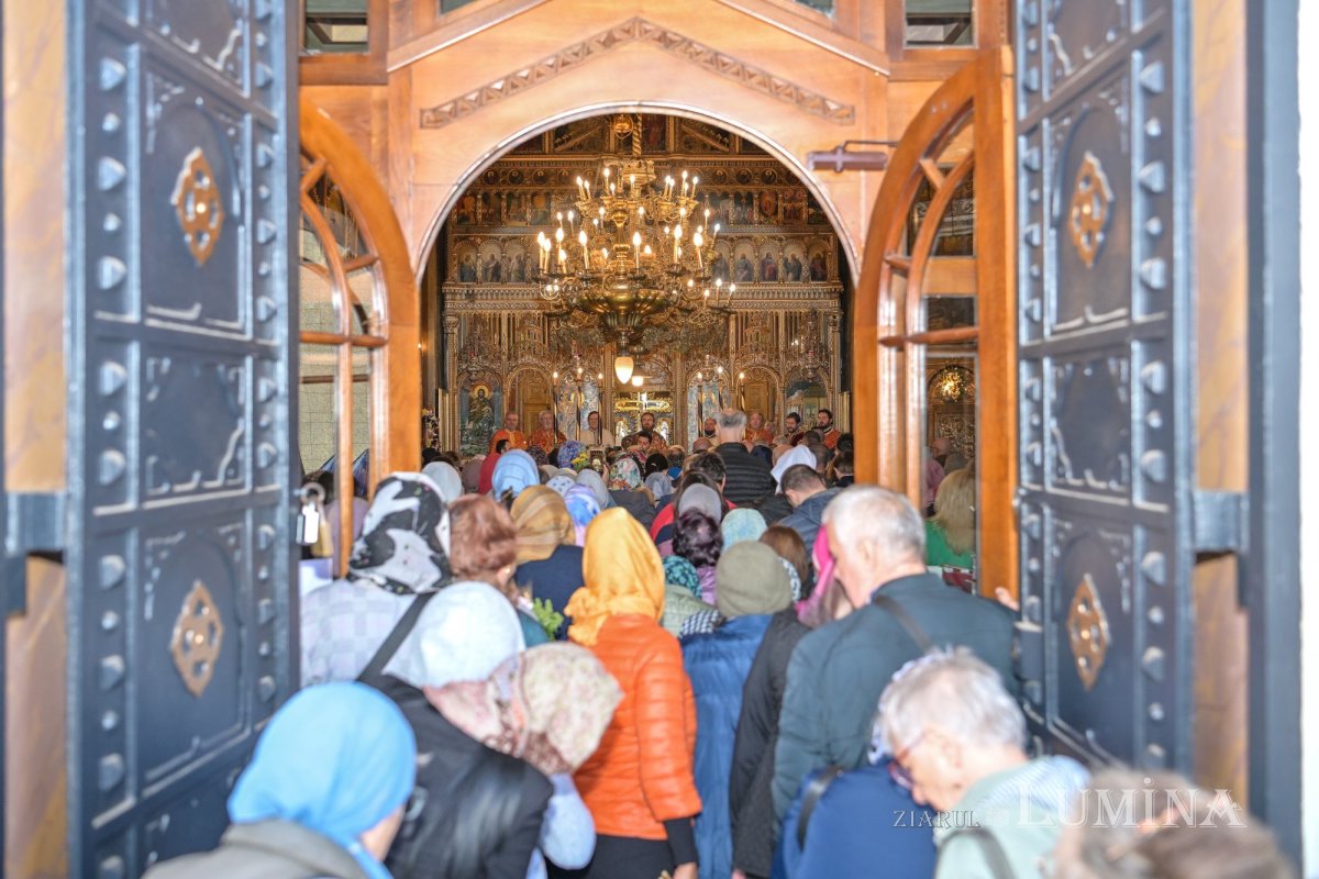 Zi de hram la Biserica Zlătari din București 310310