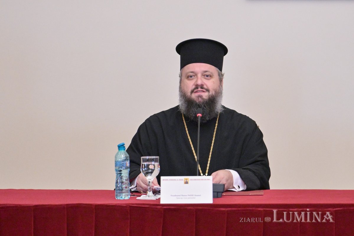 Primele sesiuni de lucru ale simpozionului dedicat pastorației și îngrijirii bolnavilor 310989