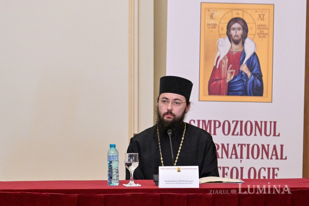 Primele sesiuni de lucru ale simpozionului dedicat pastorației și îngrijirii bolnavilor 310998