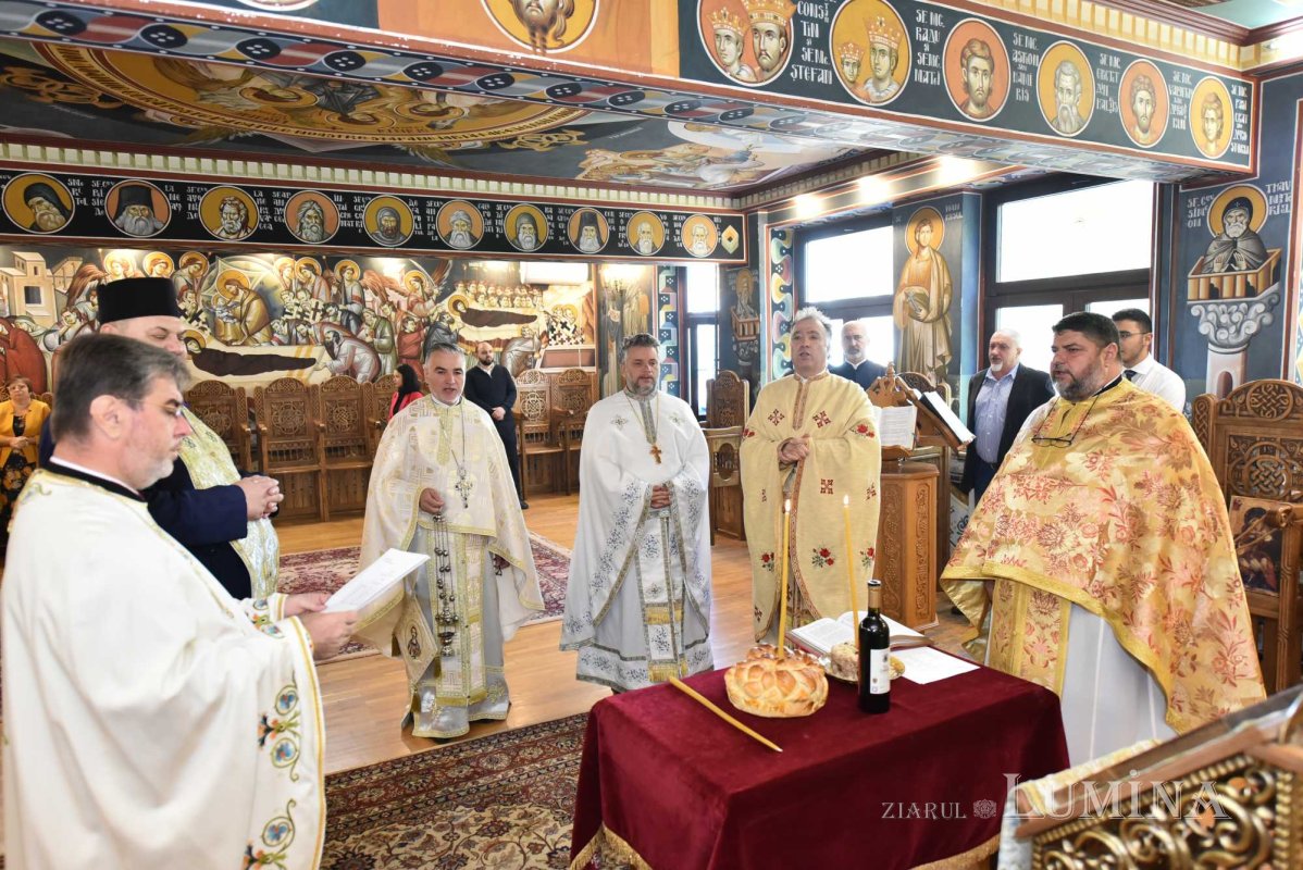 Revedere după trei decenii la Seminarul Teologic din București 310932