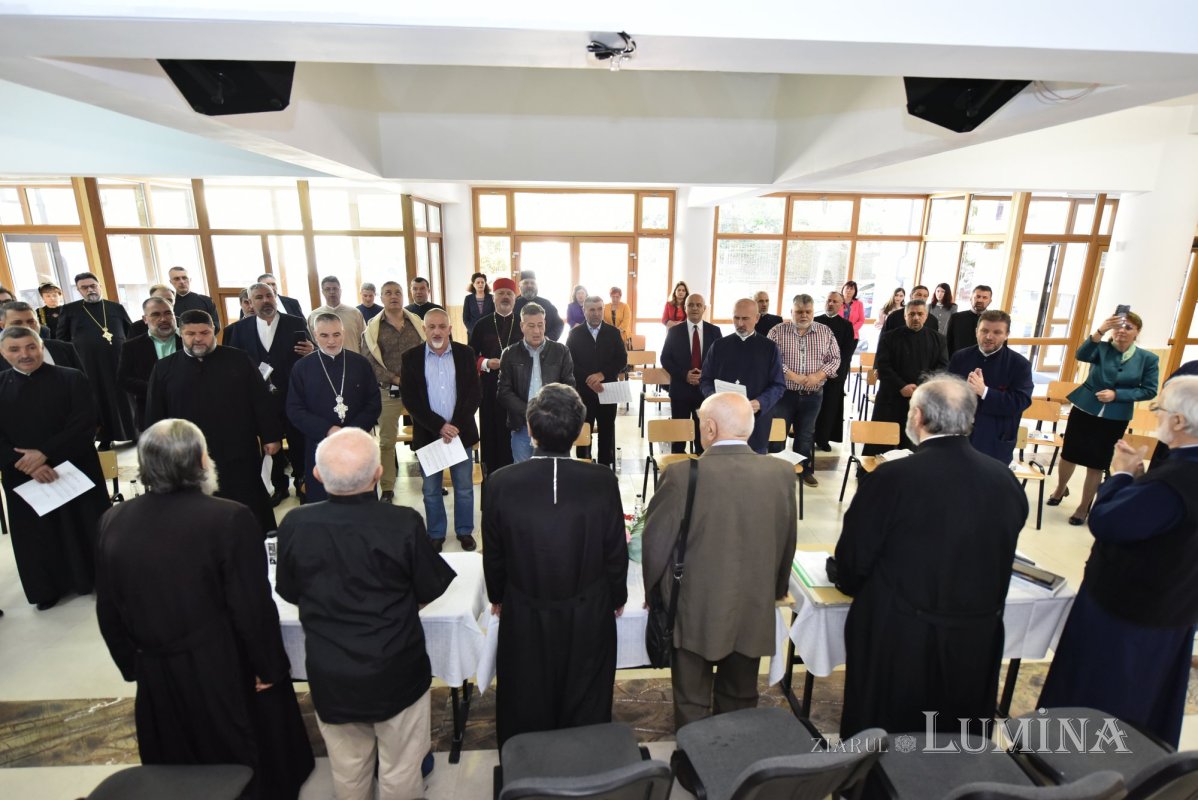 Revedere după trei decenii la Seminarul Teologic din București 310938